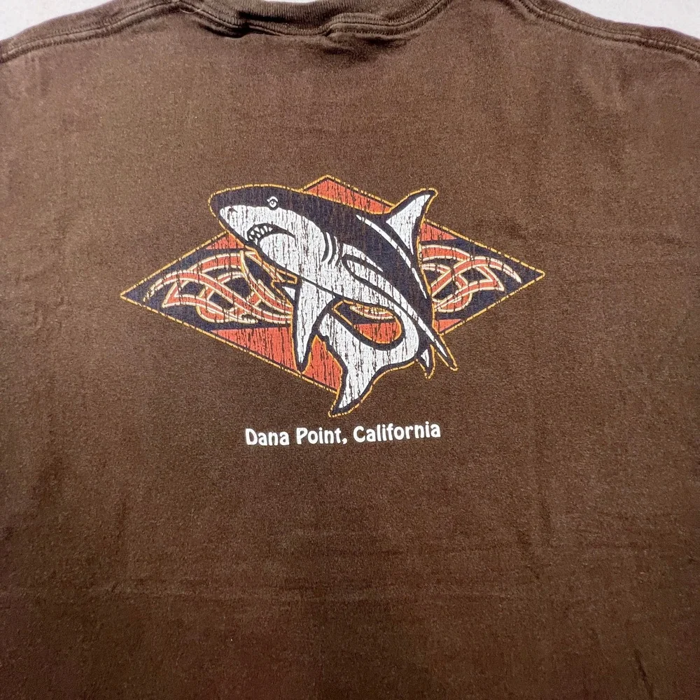 Gildan T-Shirt Mens 2XL Brown Shark Tribal Graphic Ultra Cotton Casual Tee